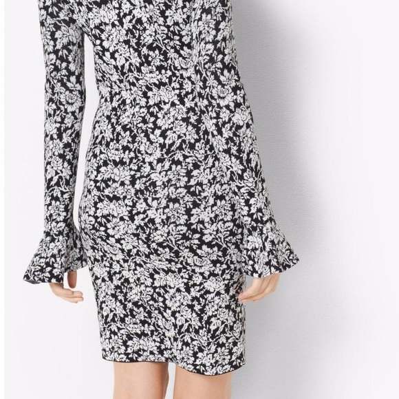 Michael Kors FLORAL BELL SLEEVE DRESS - Picture 3 of 9